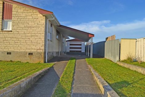 Photo of property in 19 Shortland Street, Tamatea, Napier, 4112