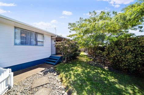 Photo of property in 2/6 Glamis Avenue, Bell Block, New Plymouth, 4312