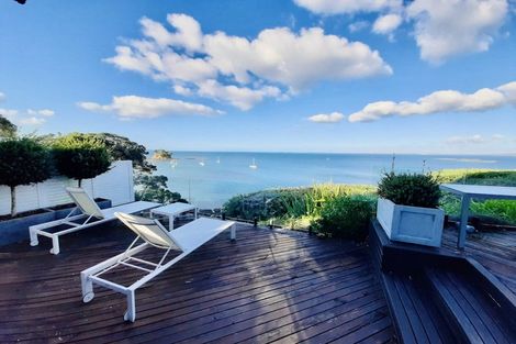 Photo of property in 1/909 Beach Road, Waiake, Auckland, 0630