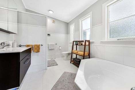 Photo of property in 18 Weka Street, Frankton, Hamilton, 3204