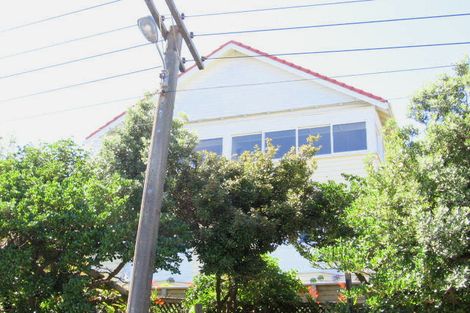 Photo of property in 151 Melbourne Road, Island Bay, Wellington, 6023