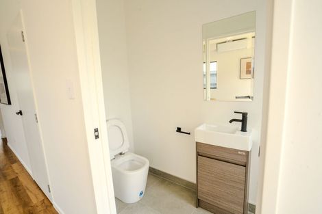 Photo of property in 3/81 Vodanovich Road, Te Atatu South, Auckland, 0610