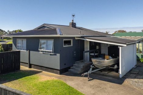 Photo of property in 44 Athenree Road, Athenree, Katikati, 3177