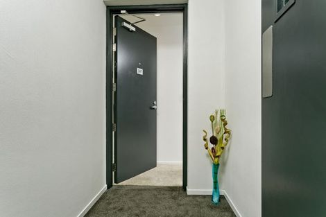 Photo of property in Apollo Apartments, 307/46 Rosedale Road, Rosedale, Auckland, 0632