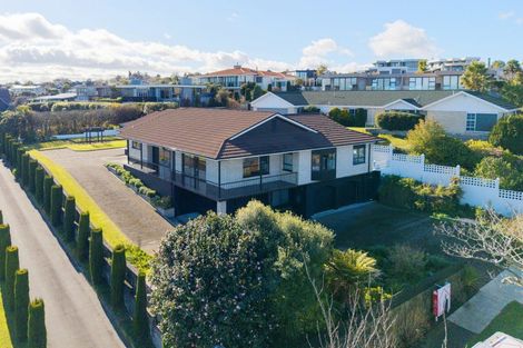 Photo of property in 62 Harvey Street, Waipahihi, Taupo, 3330
