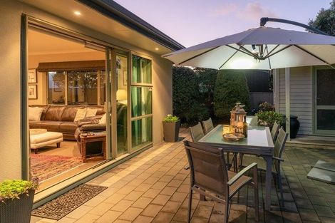 Photo of property in 17 Fairway Oaks Drive, Waikanae Beach, Waikanae, 5036