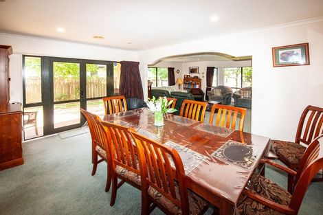 Photo of property in 6 Derry Hill, Churton Park, Wellington, 6037