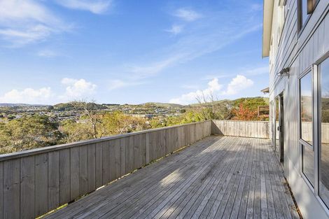 Photo of property in 9 Keel Place, Whitby, Porirua, 5024