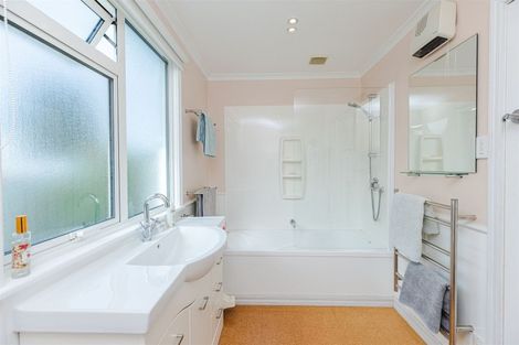 Photo of property in 107 Gonville Avenue, Gonville, Whanganui, 4501