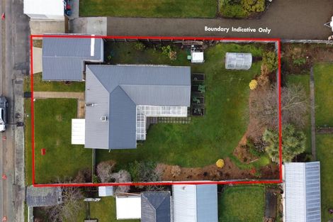 Photo of property in 1 Bond Street, Waimate, 7924