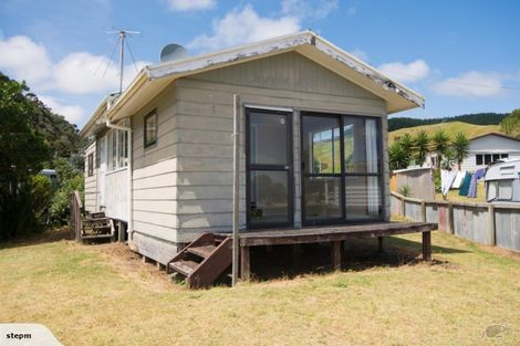 Photo of property in 64 Maunsell Road, Port Waikato, Tuakau, 2695