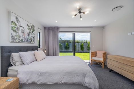 Photo of property in 6 Awatea Drive, Whitianga, 3510