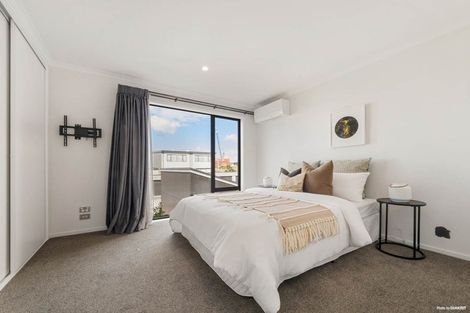 Photo of property in 8 Walter Merton Road, Hobsonville, Auckland, 0616