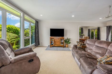 Photo of property in 2 Donlin Road, Pukerua Bay, 5026