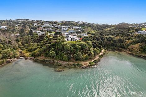 Photo of property in 32 Penryn Drive, Camborne, Porirua, 5026