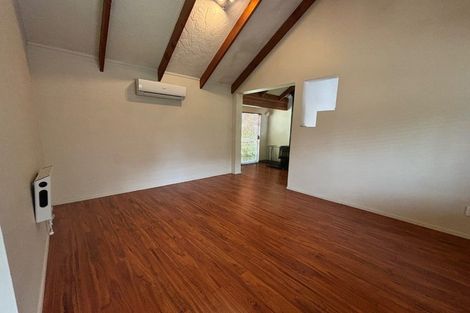 Photo of property in 1 Gosford Drive, Botany Downs, Auckland, 2010