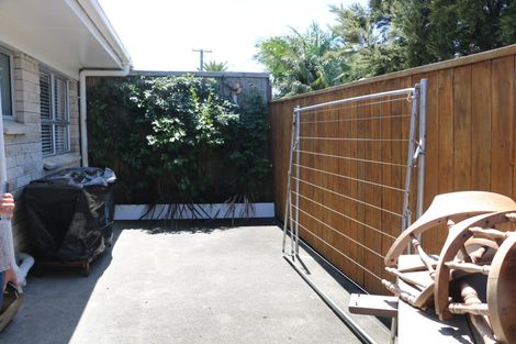 Photo of property in 2/109 Fitzroy Street, Papatoetoe, Auckland, 2104