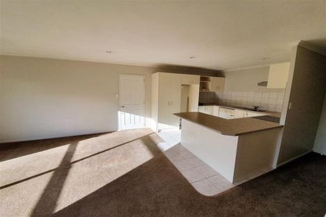 Photo of property in 12 Nykki Place, Papakura, 2110