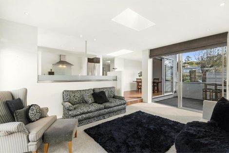 Photo of property in 2/20 Sycamore Drive, Sunnynook, Auckland, 0620