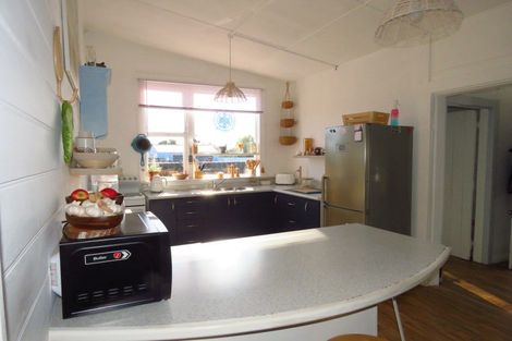 Photo of property in 153 Peel Street, Westport, 7825