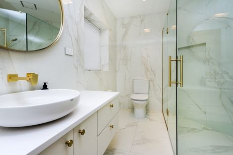 Photo of property in 19 Brighton Terrace, Mairangi Bay, Auckland, 0630