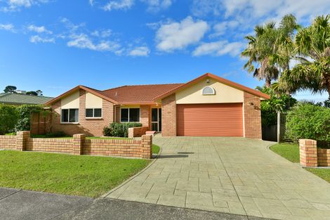 Photo of property in 4 Astor Place, Orewa, 0931