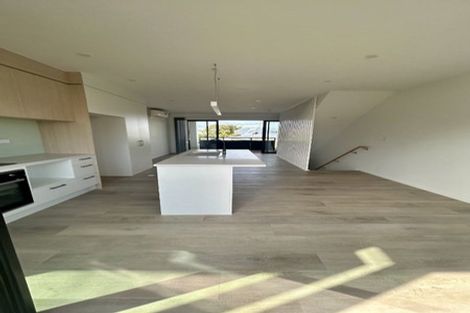 Photo of property in 15 Tiraumea Drive, Pakuranga, Auckland, 2010