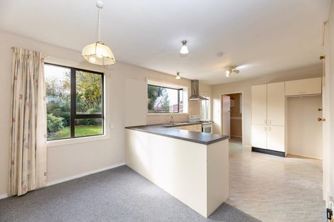 Photo of property in 8 Reynolds Avenue, Bishopdale, Christchurch, 8053