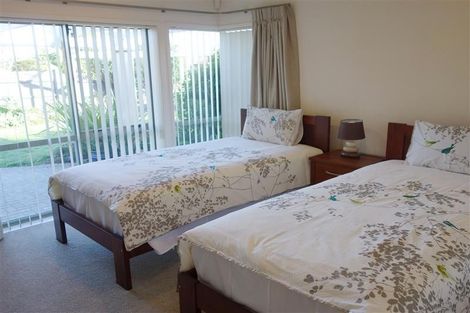 Photo of property in 8 Atworth Way, Burswood, Auckland, 2013