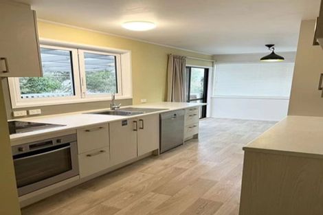 Photo of property in 39 Bodi Place, Te Atatu South, Auckland, 0610