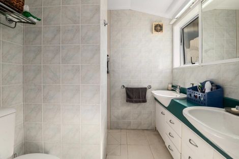 Photo of property in 36 Wharepaina Crescent, Springfield, Rotorua, 3015