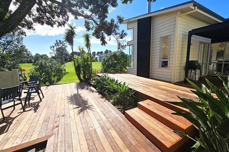 Photo of property in 143 The Fairway, Matarangi, Whitianga, 3592