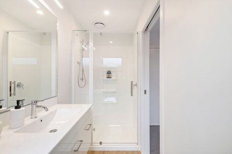 Photo of property in 50 Muster Road, Jacks Point, 9371