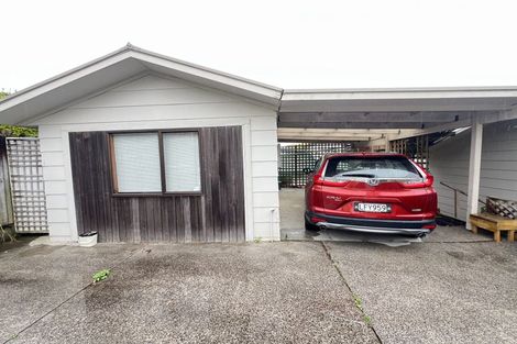 Photo of property in 2/260 Sunset Road, Windsor Park, Auckland, 0632