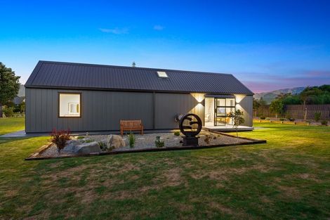 Photo of property in 5 Bressay Way, Waikanae, 5036