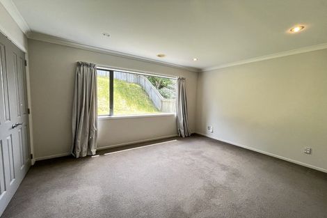 Photo of property in 66 Te Puia Drive, Aotea, Porirua, 5024