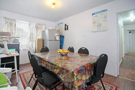 Photo of property in 74 Sikkim Crescent, Clover Park, Auckland, 2019