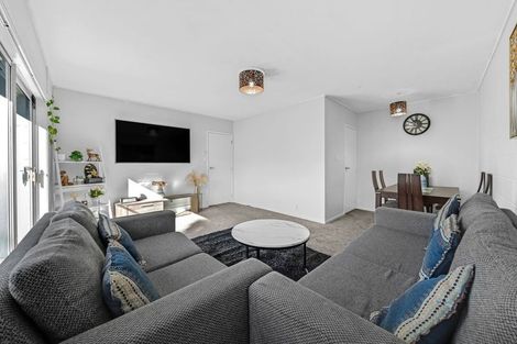 Photo of property in 2/26 Airfield Road, Takanini, 2112