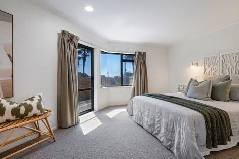 Photo of property in 32 Marine Parade, Mount Maunganui, 3116