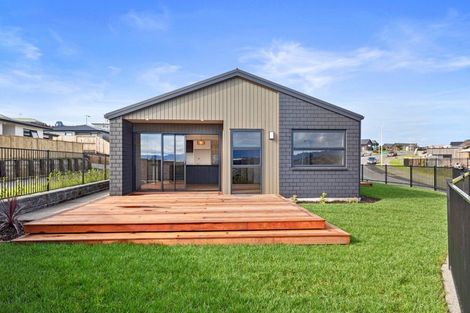 Photo of property in 3 Te Kaka Place, Omokoroa, 3114