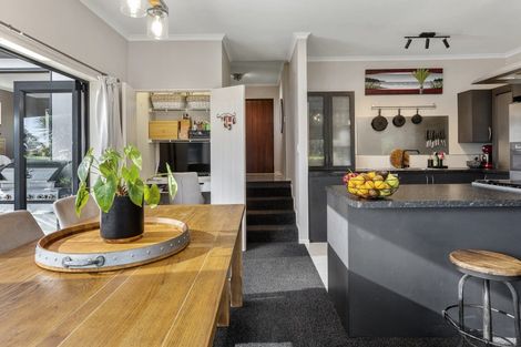 Photo of property in 15 Riddington Rise, Ohauiti, Tauranga, 3112