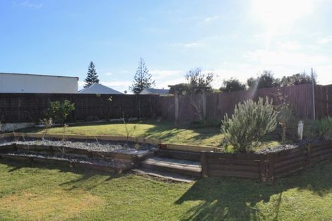 Photo of property in 57 Moana Street, Otaki Beach, Otaki, 5512