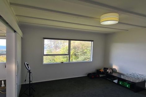 Photo of property in 48 Baylands Drive, Newlands, Wellington, 6037