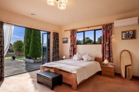 Photo of property in 28 Claremont Rise, Levin, 5510