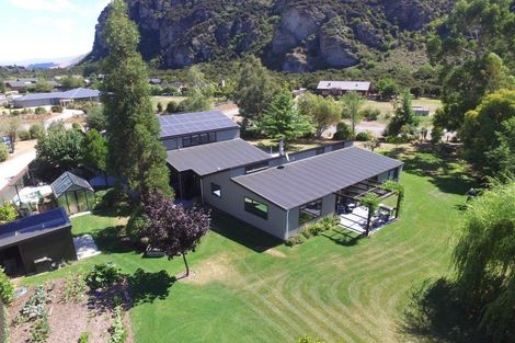 Photo of property in 6 Ewing Place, Albert Town, Wanaka, 9305
