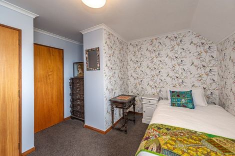 Photo of property in 1 Iwiroa Terrace, Durie Hill, Whanganui, 4500