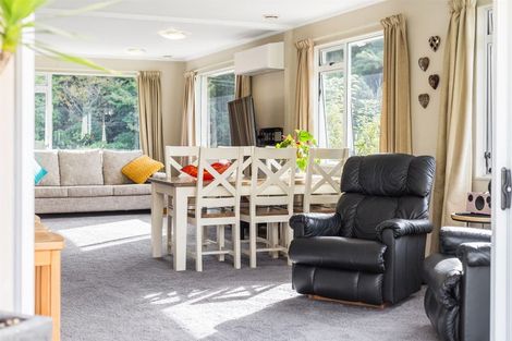 Photo of property in 63 The Drive, Tawa, Wellington, 5028