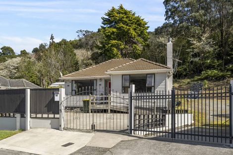 Photo of property in 10 Dover Road, Wainuiomata, Lower Hutt, 5014
