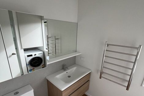 Photo of property in 1 Tanera Crescent, Brooklyn, Wellington, 6021