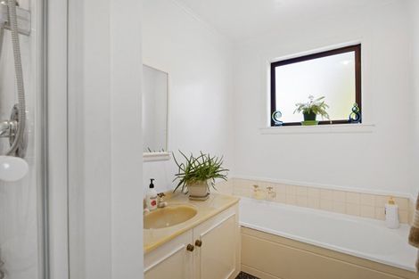 Photo of property in 11 Downies Road, Halswell, Christchurch, 8025